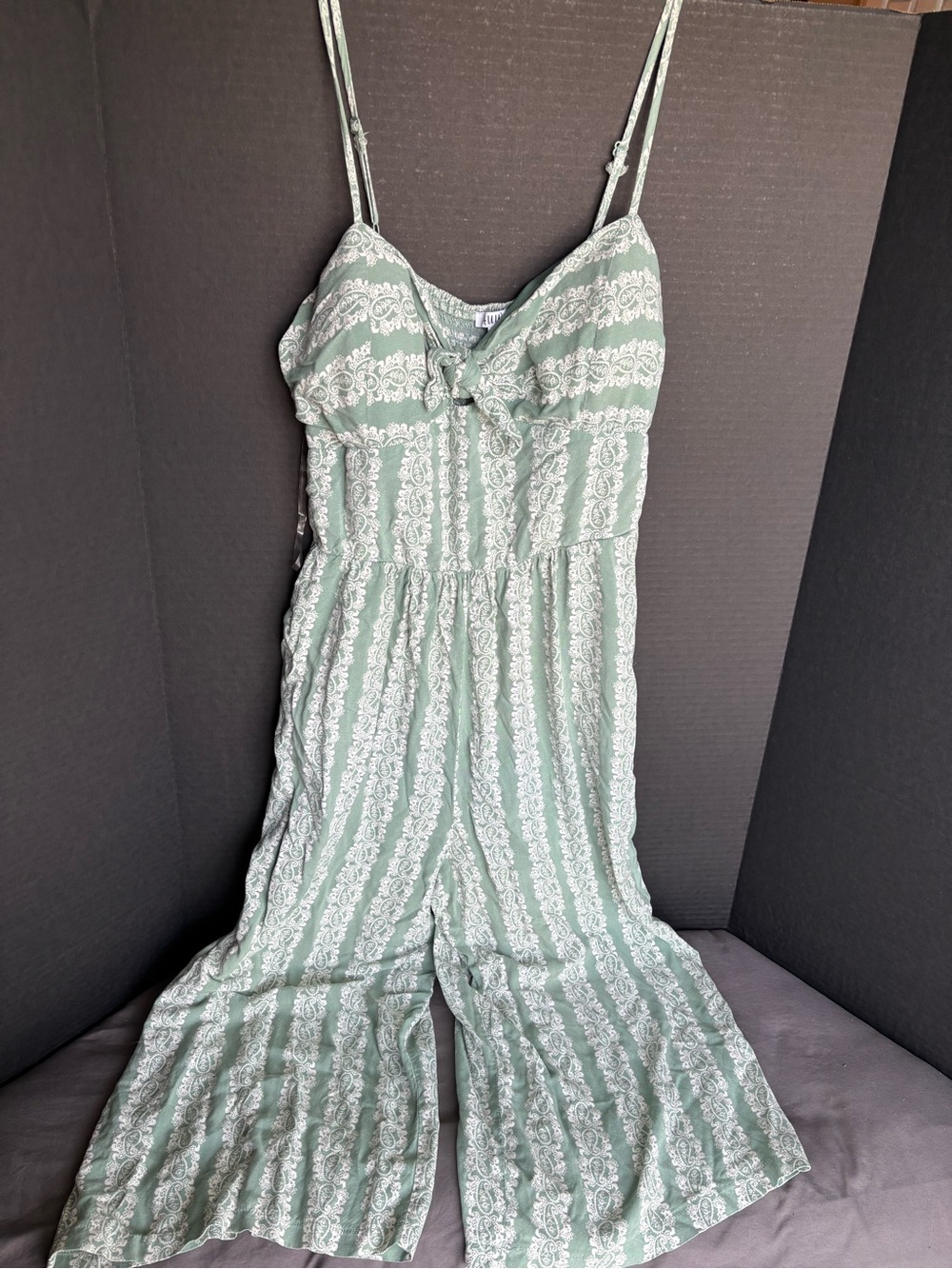 AUW Sage Green Lace-Stripe Wide-Leg Jumpsuit